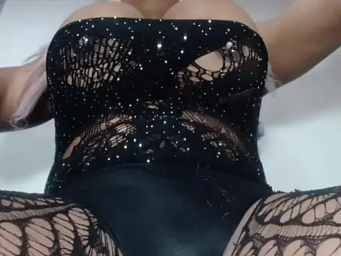 anthonella zam online show from December 5, 9:34 pm