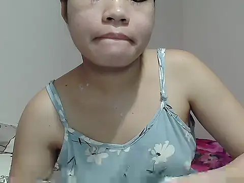 Snapshot of sexyhottypinay chatting on February 22, 3:53 am sexyhottypinay online show from February 22, 3:53 am