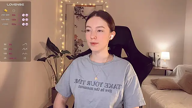 lucky13    online show from January 18, 9:29 pm