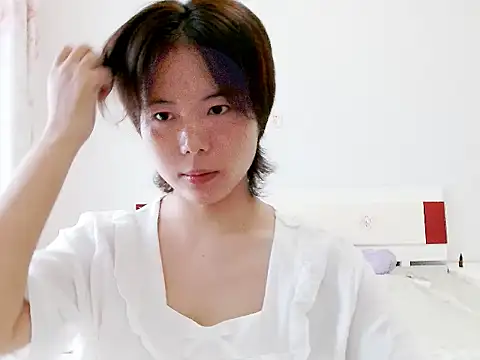 huihui520-- online show from September 18, 12:02 am