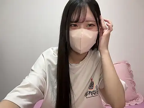 Snapshot of noa_uxu chatting on October 14, 10:05 am noa uxu online show from October 14, 10:05 am