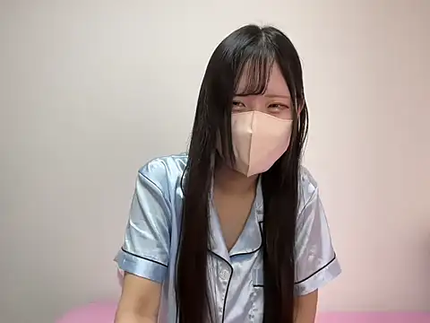 Snapshot of noa_uxu chatting on October 13, 12:34 am noa uxu online show from October 13, 12:34 am