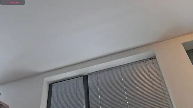 Snapshot of squirtproff chatting on October 18, 9:33 am squirtproff online show from October 18, 9:33 am