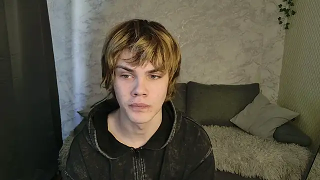 Bonnie And C1yde online show from March 28, 5:19 am