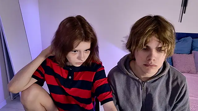 Snapshot of Bonnie_And_C1yde chatting on December 3, 5:12 pm Bonnie And C1yde online show from December 3, 5:12 pm