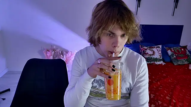 Bonnie And C1yde online show from January 12, 2:35 pm