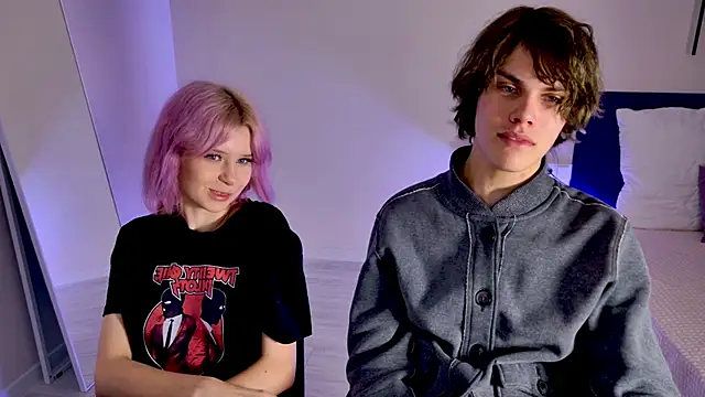 Snapshot of Bonnie_And_C1yde chatting on November 12, 5:17 pm Bonnie And C1yde online show from November 12, 5:17 pm