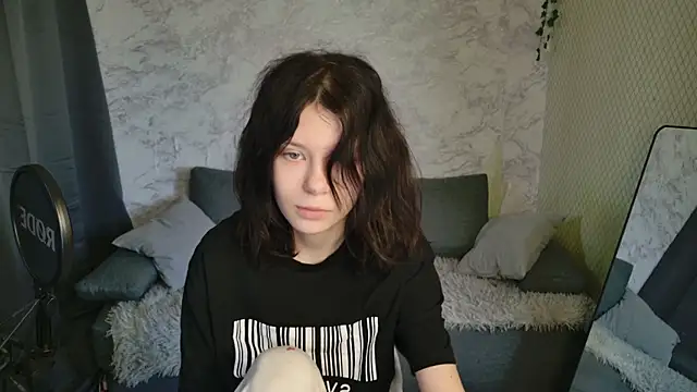 Bonnie And C1yde online show from April 13, 5:11 am