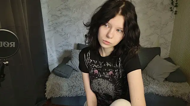 Bonnie And C1yde online show from April 4, 5:03 am