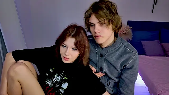 Snapshot of Bonnie_And_C1yde chatting on November 24, 5:13 pm Bonnie And C1yde online show from November 24, 5:13 pm