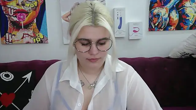 Amber Monro online show from October 6, 2:46 am
