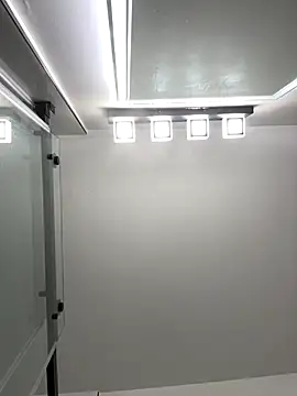 intoxicated13 online show from September 25, 9:15 am