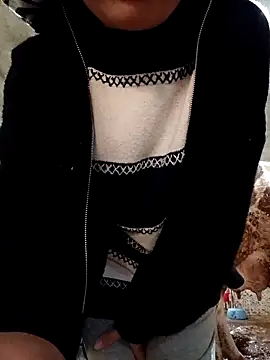 Snapshot of ezgi2545 chatting on February 20, 2:30 pm ezgi2545 online show from February 20, 2:30 pm