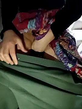 Snapshot of ezgi2545 chatting on February 16, 7:56 pm ezgi2545 online show from February 16, 7:56 pm