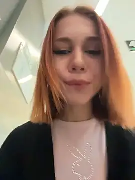 RosieSecret online show from April 5, 8:10 am