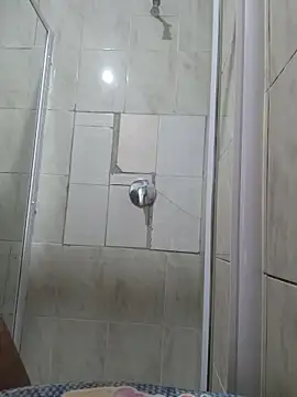 BUNNYCHOWX28 online show from February 20, 8:44 pm