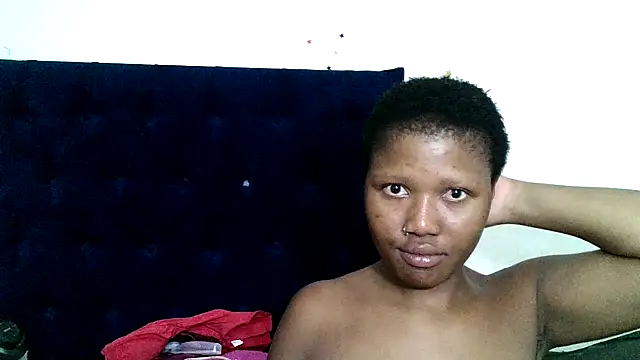 BUNNYCHOWX28 online show from January 11, 6:26 pm