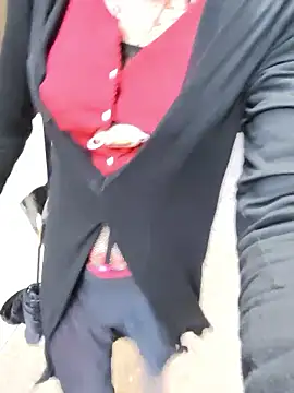 pink-mai online show from November 21, 11:48 pm