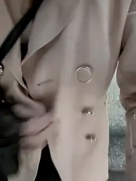 pink-mai online show from November 11, 10:58 pm