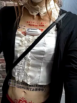 pink-mai online show from October 27, 11:16 pm