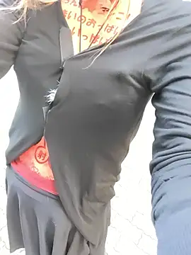 pink-mai online show from November 29, 11:49 pm