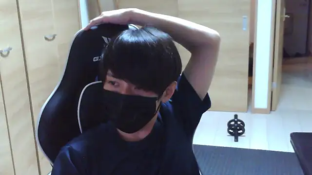 jiji9253 online show from July 9, 12:15 pm