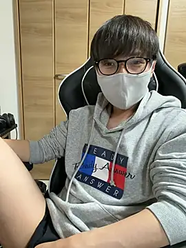 jiji9253 online show from April 8, 1:12 pm