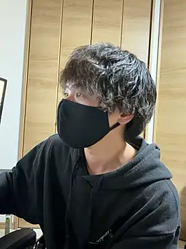 jiji9253 online show from February 11, 12:05 pm