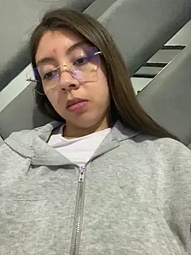 Sara-cooper2 online show from April 29, 2:49 am