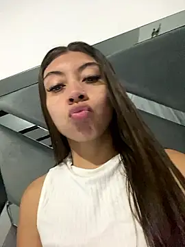 Sara-cooper2 online show from January 6, 9:08 pm