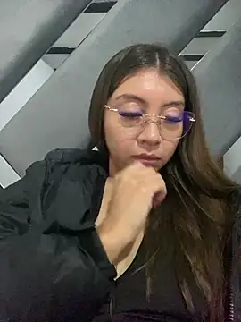 Sara-cooper2 online show from March 27, 5:27 am