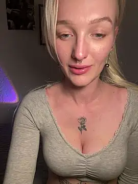 lovecassyrose online show from February 17, 7:44 pm