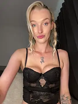 lovecassyrose online show from July 16, 5:48 am
