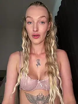 lovecassyrose online show from July 17, 7:05 am