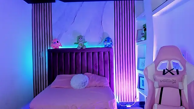 MathiasGreen  online show from March 6, 3:01 am