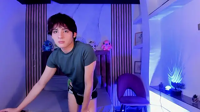 Snapshot of MathiasGreen_ chatting on February 10, 3:05 am MathiasGreen online show from February 10, 3:05 am