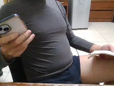 Snapshot of KAi0055 chatting on February 3, 12:21 pm KAi0055 online show from February 3, 12:21 pm