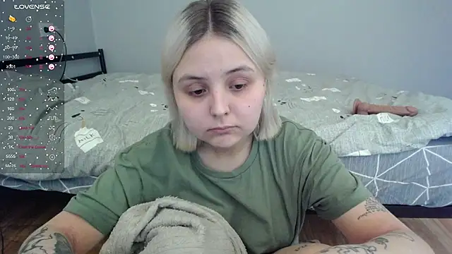 Snapshot of vendymories chatting on December 15, 6:30 am vendymories online show from December 15, 6:30 am