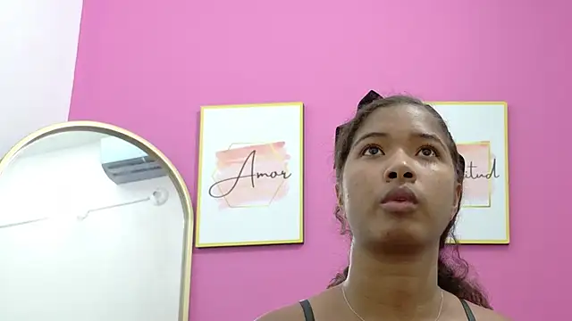 shyblacksweetiee online show from March 24, 3:28 am