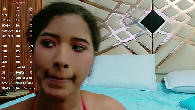 shyblacksweetiee online show from September 27, 2:50 am