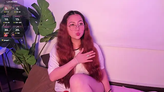 Nicolle Evanss  online show from November 15, 6:17 am