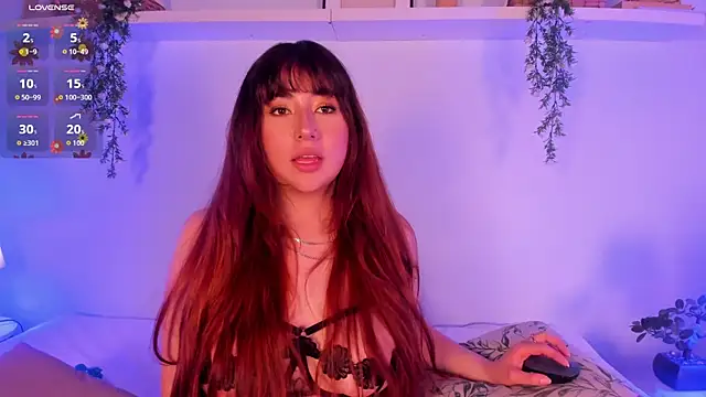 Nicolle Evanss  online show from October 18, 4:25 am
