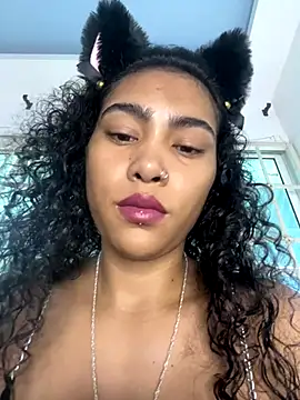 Snapshot of SophieD chatting on October 6, 2:29 pm SophieD online show from October 6, 2:29 pm