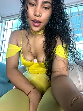 Snapshot of SophieD chatting on October 23, 1:43 pm SophieD online show from October 23, 1:43 pm