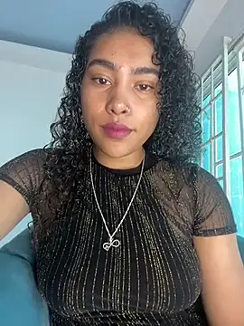 Snapshot of SophieD chatting on November 19, 2:17 pm SophieD online show from November 19, 2:17 pm