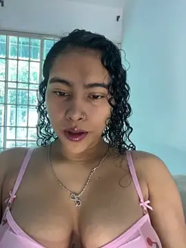 SophieD online show from March 19, 1:33 pm