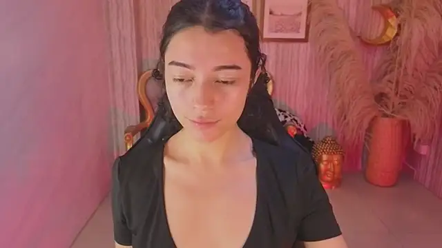 valkiria ardent s online show from February 25, 12:49 pm