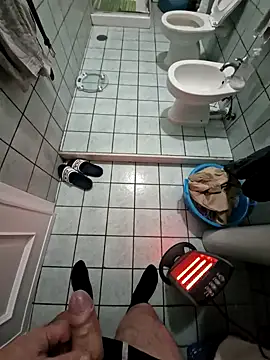 Snapshot of Monella52 chatting on January 14, 5:49 pm Monella52 online show from January 14, 5:49 pm