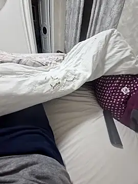 Snapshot of Monella52 chatting on December 4, 8:52 pm Monella52 online show from December 4, 8:52 pm