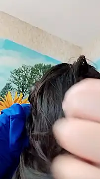 NESI SNAKE GIRL online show from June 15, 2:39 pm
